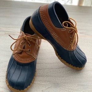 Vintage “duck” rain boots!  Size 6.5